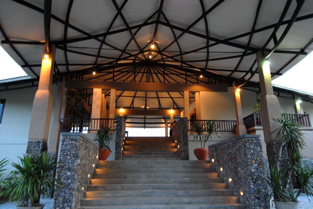 Nusantara Diving Centre Resort & Spa Manado Exterior foto